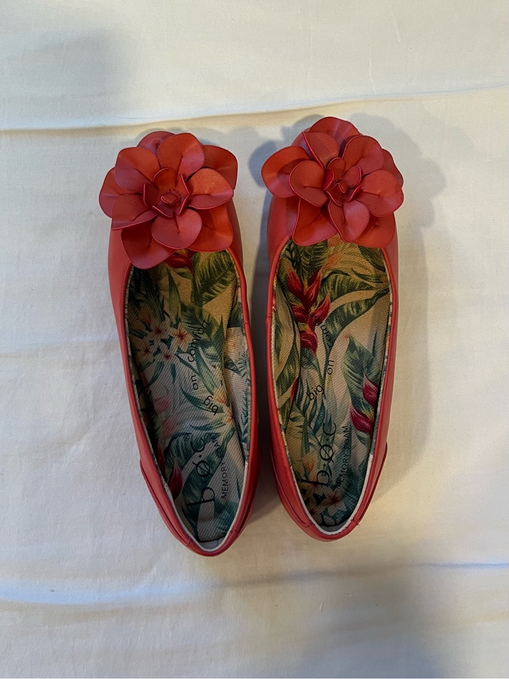 b.o.c Women's Pink Slip-On Floral Ballet Flats w/ Flower Accent 6.5